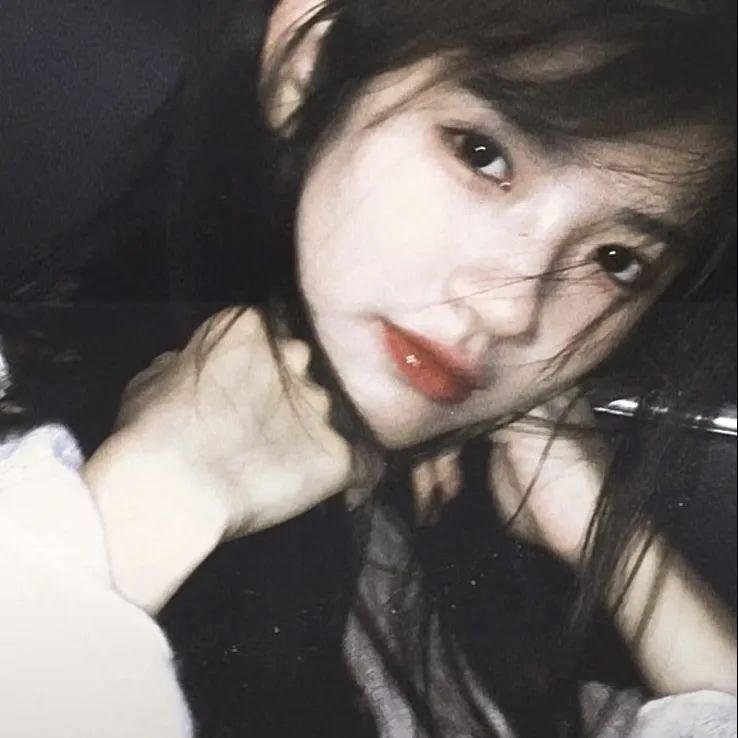 炎热的夜晚封面